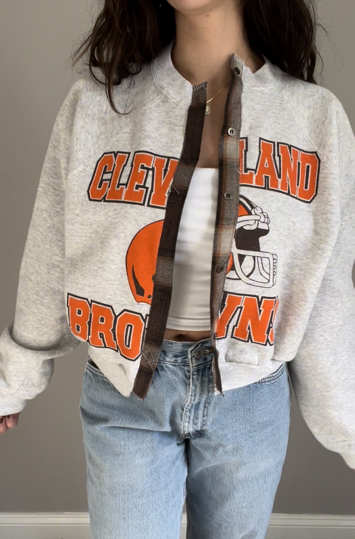 Story Sale Browns Cardi Crew 1