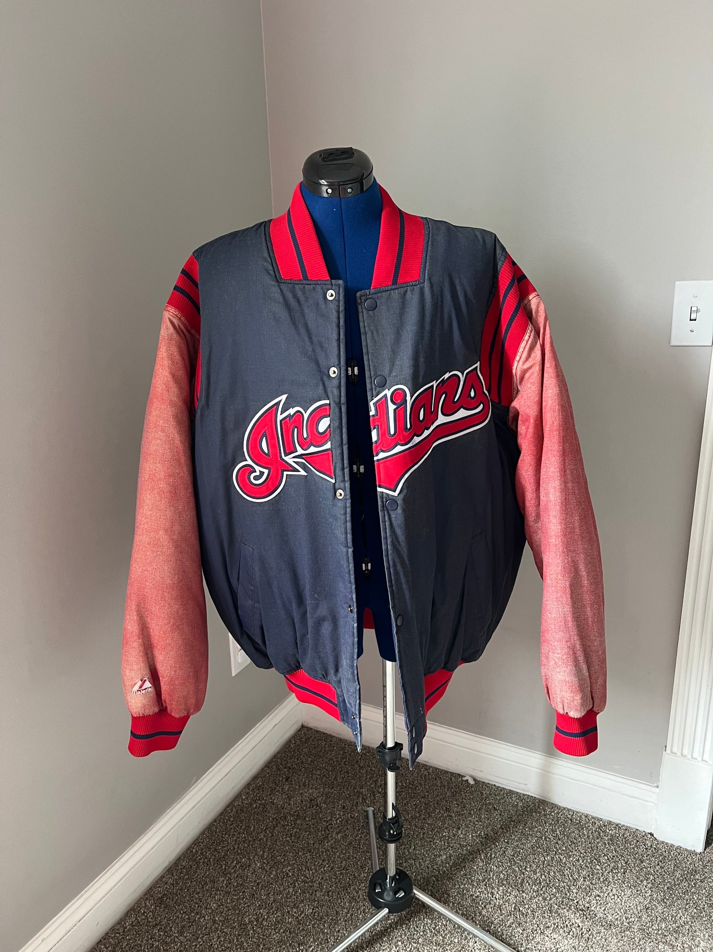 Story Sale Indians Vintage Puffer Jacket