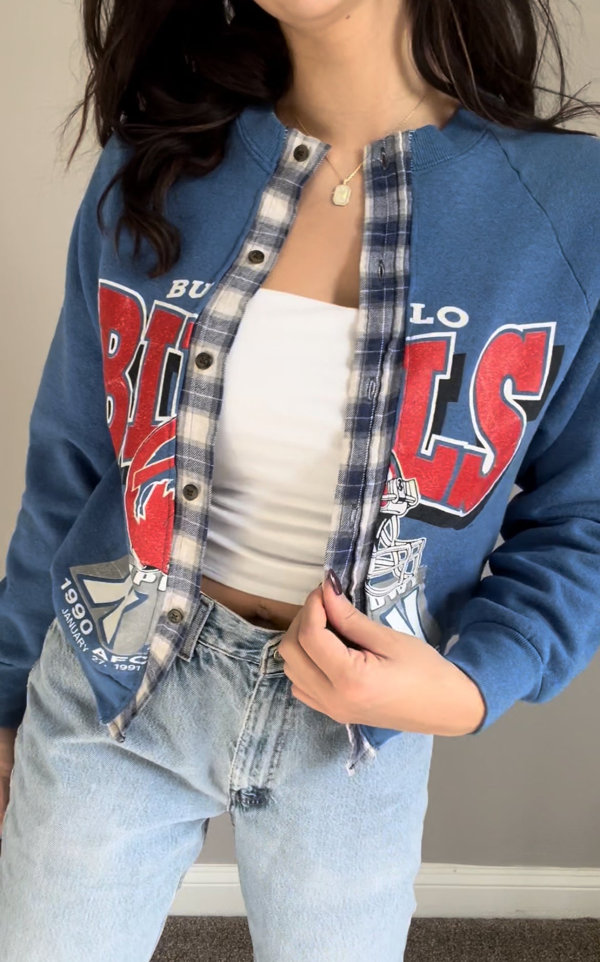 Story Sale Bills Cardi Crew