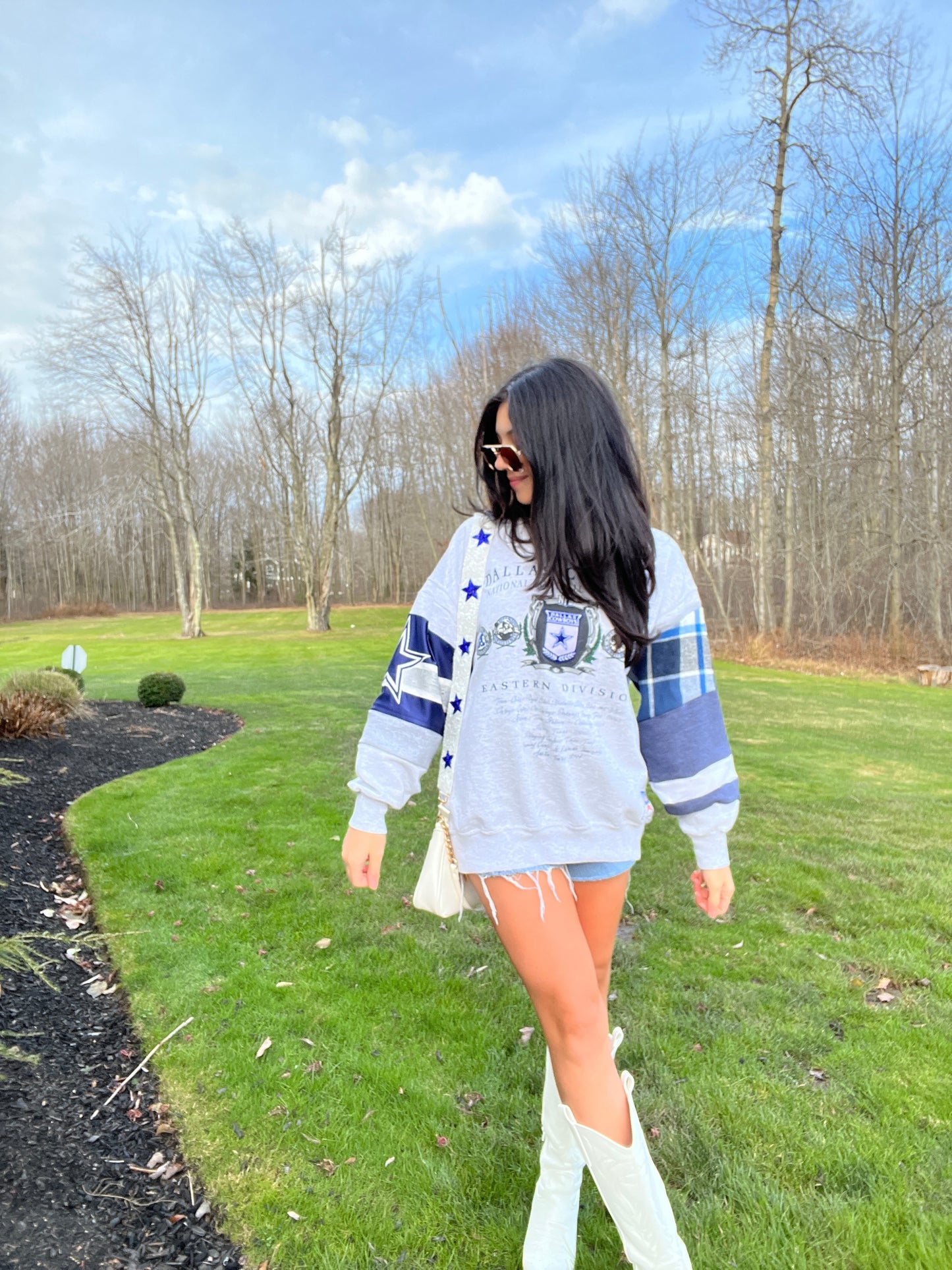 PATCH SLEEVE VINTAGE COWBOYS CREWNECK