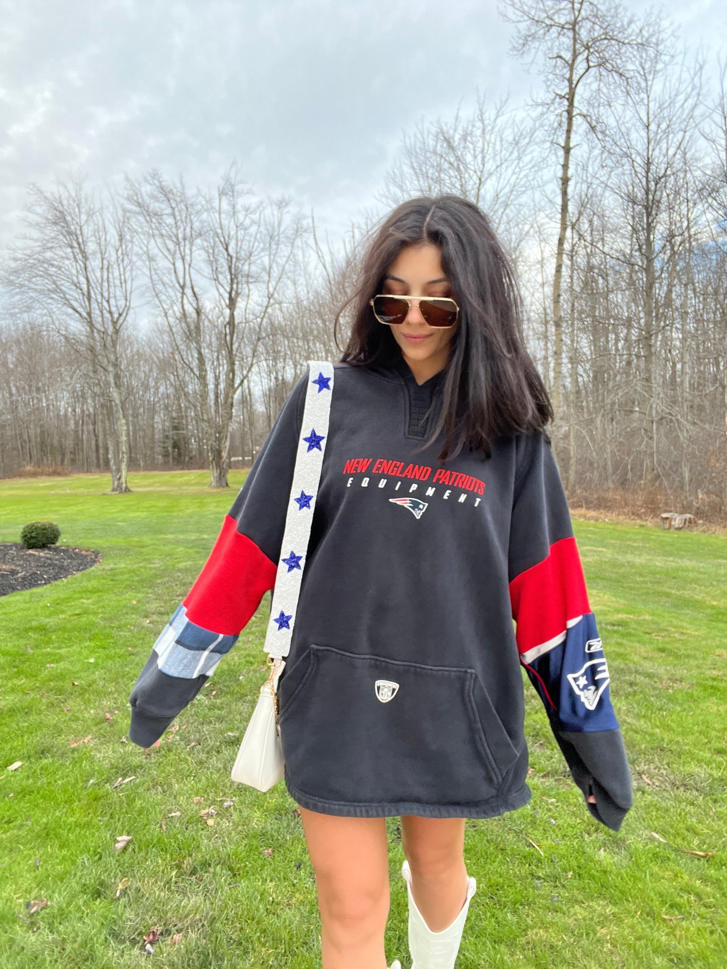 PATCH SLEEVE PATRIOTS HOODIE