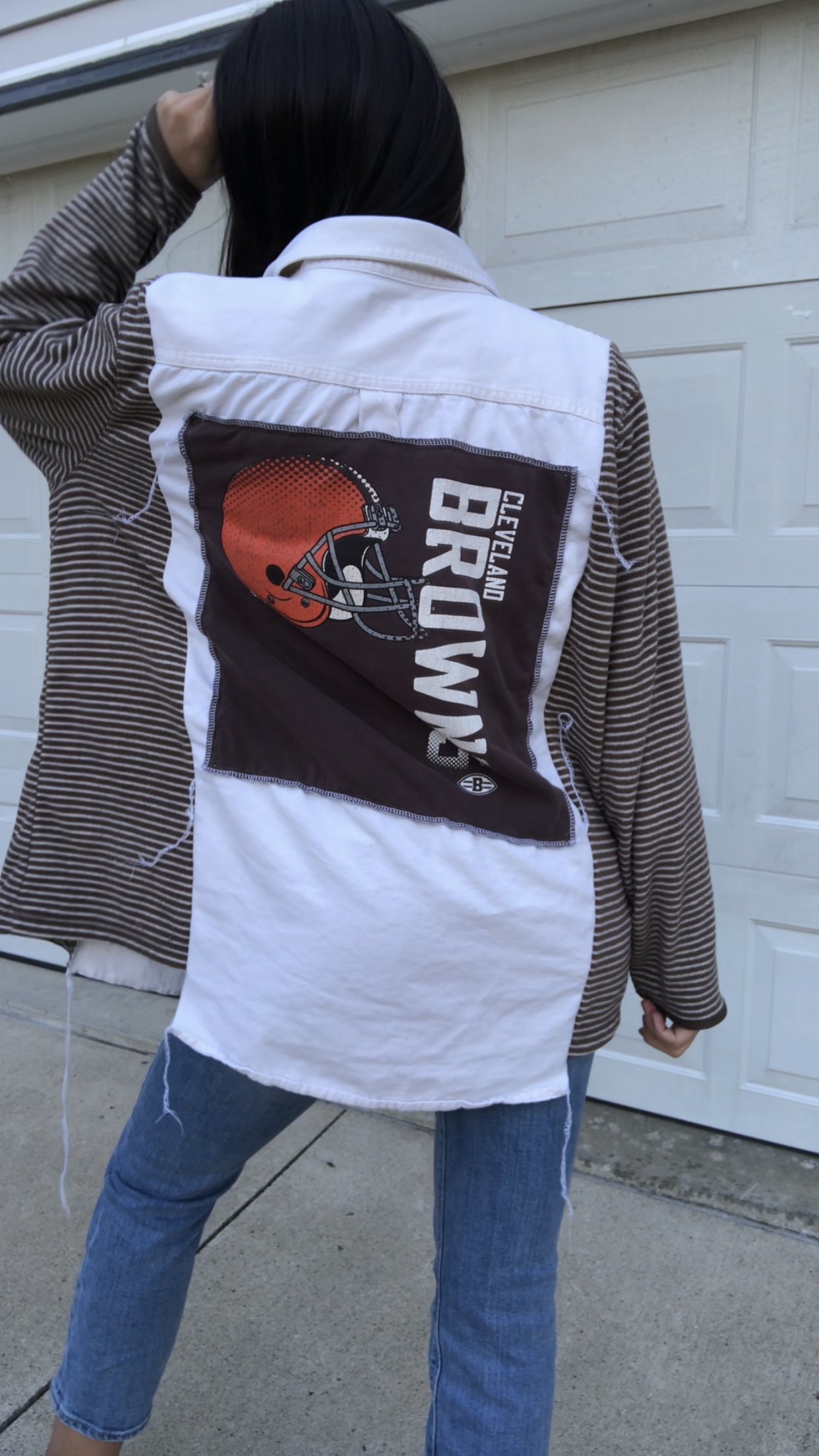 COZY CLEVELAND BROWNS SHACKET