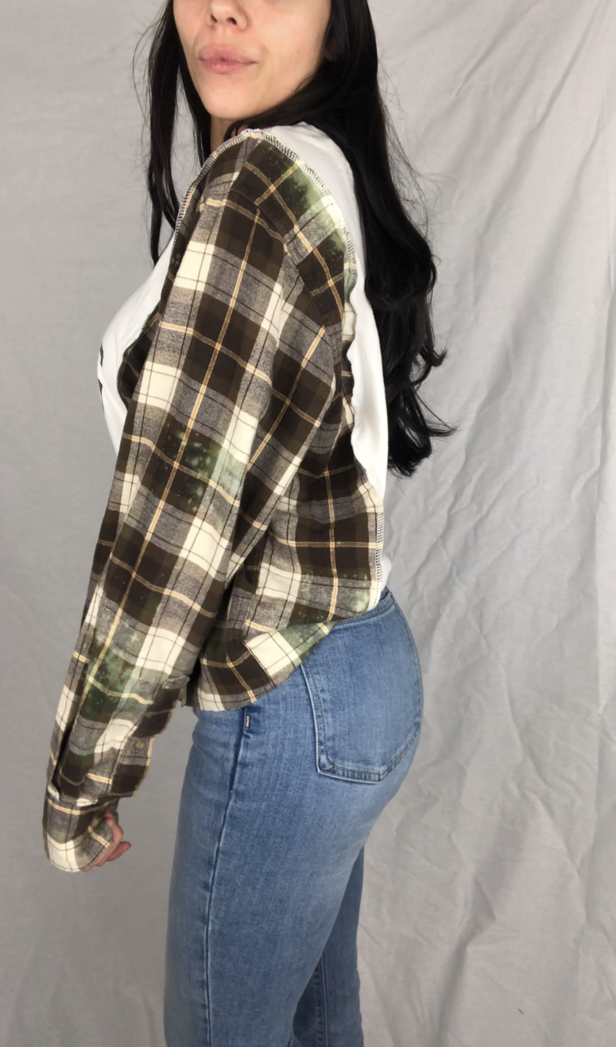 BROWN AND WHITE FLANNEL SLEEVE TOP