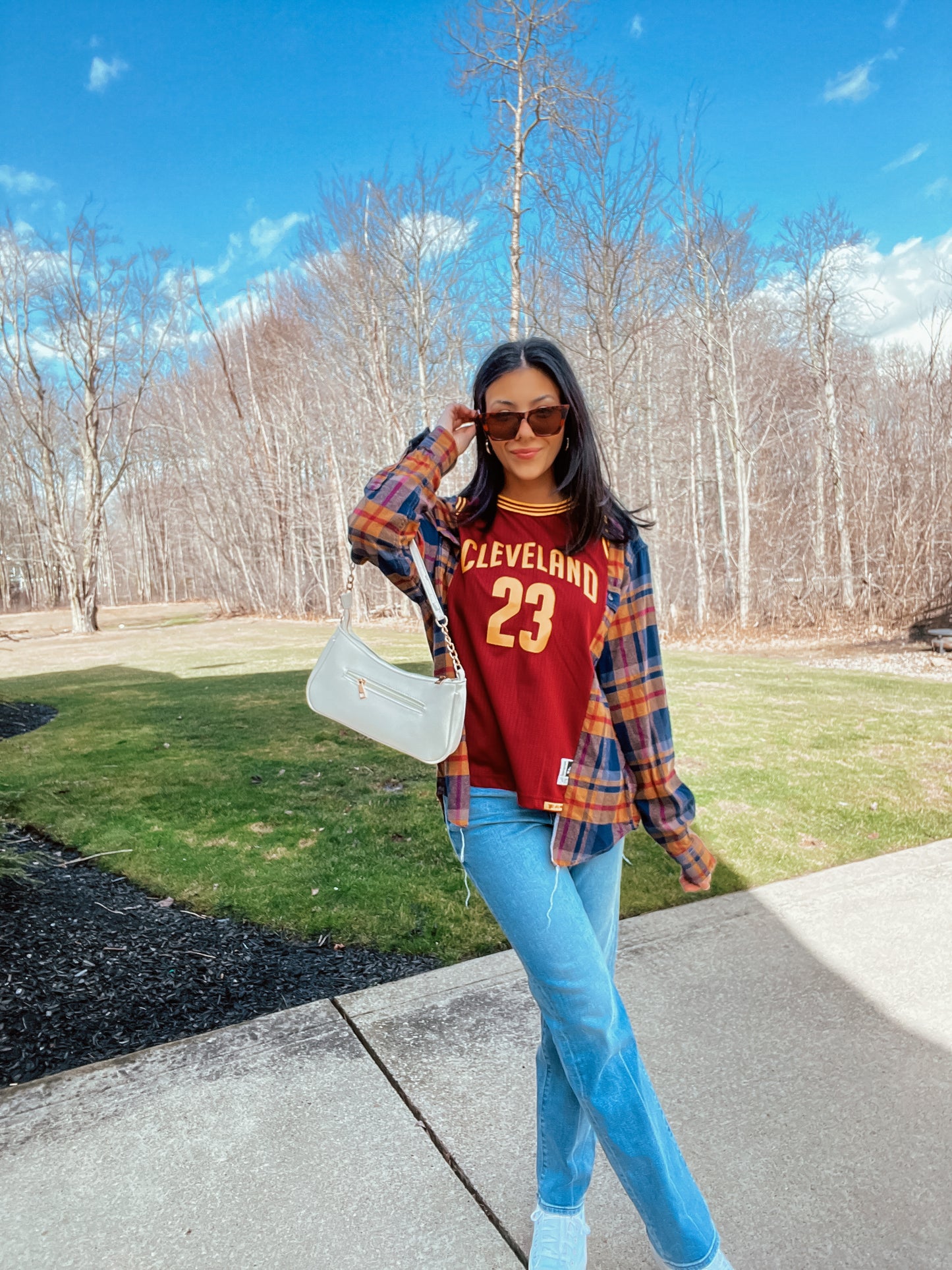 23 JAMES CAVS JERSEY X FLANNEL