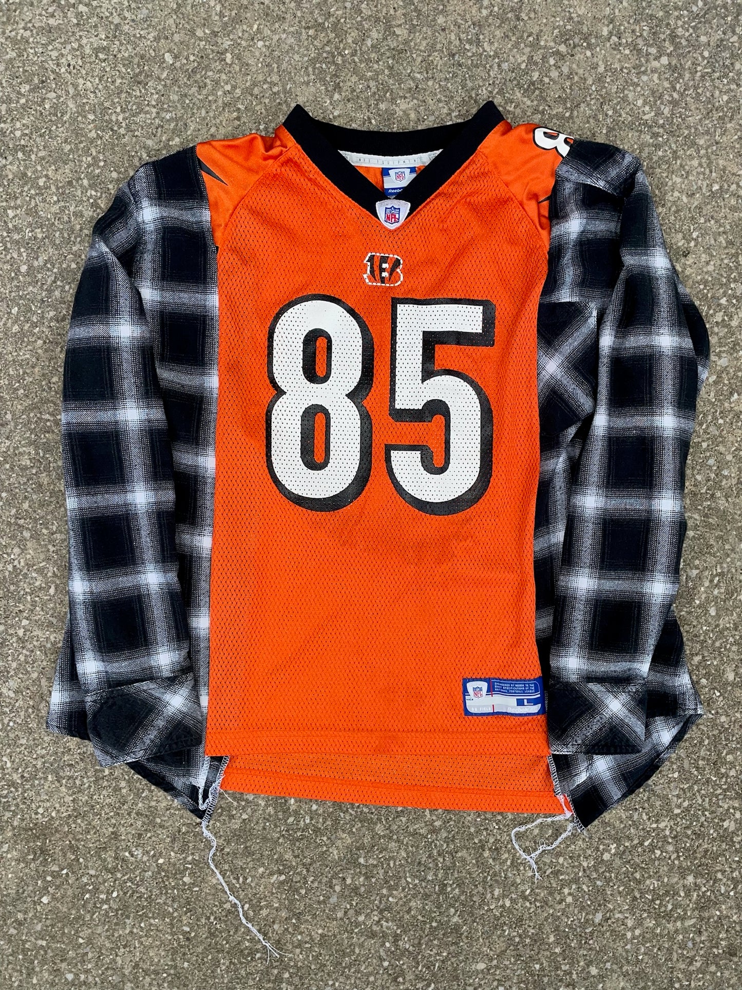 #85 JOHNSON BENGALS JERSEY X FLANNEL