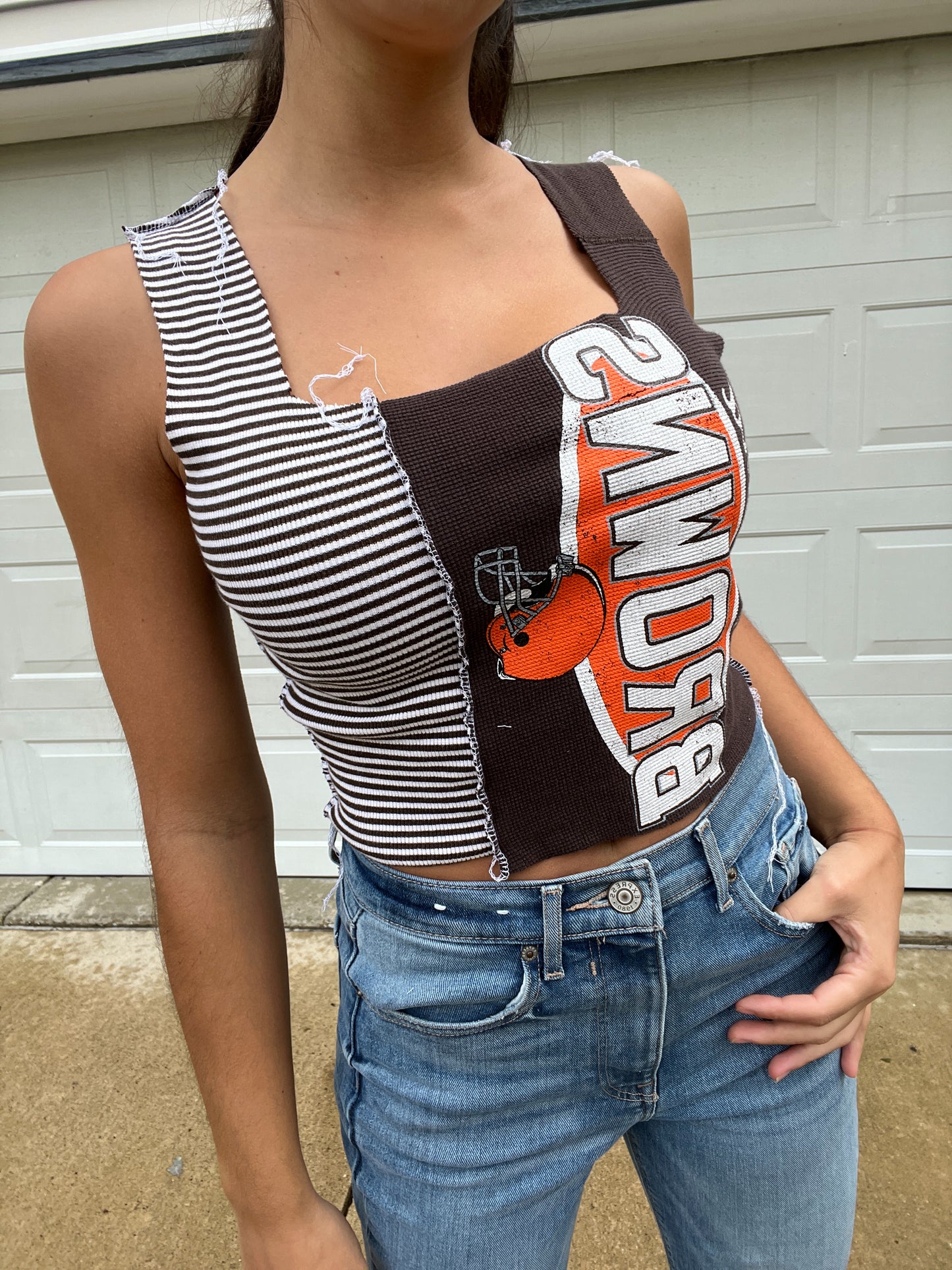 OFFSET STRIPED TANK