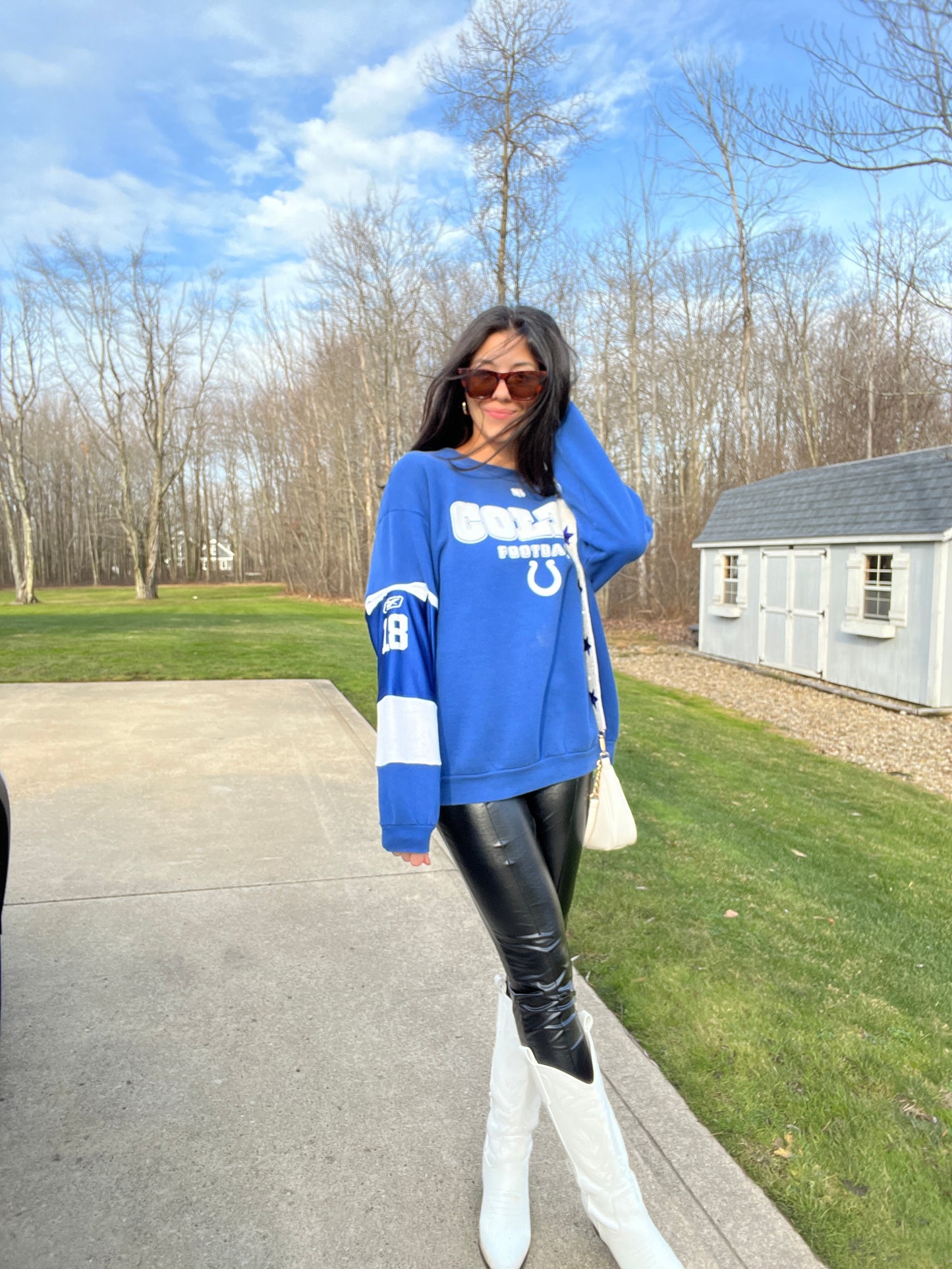 PATCH SLEEVE COLTS CREWNECK