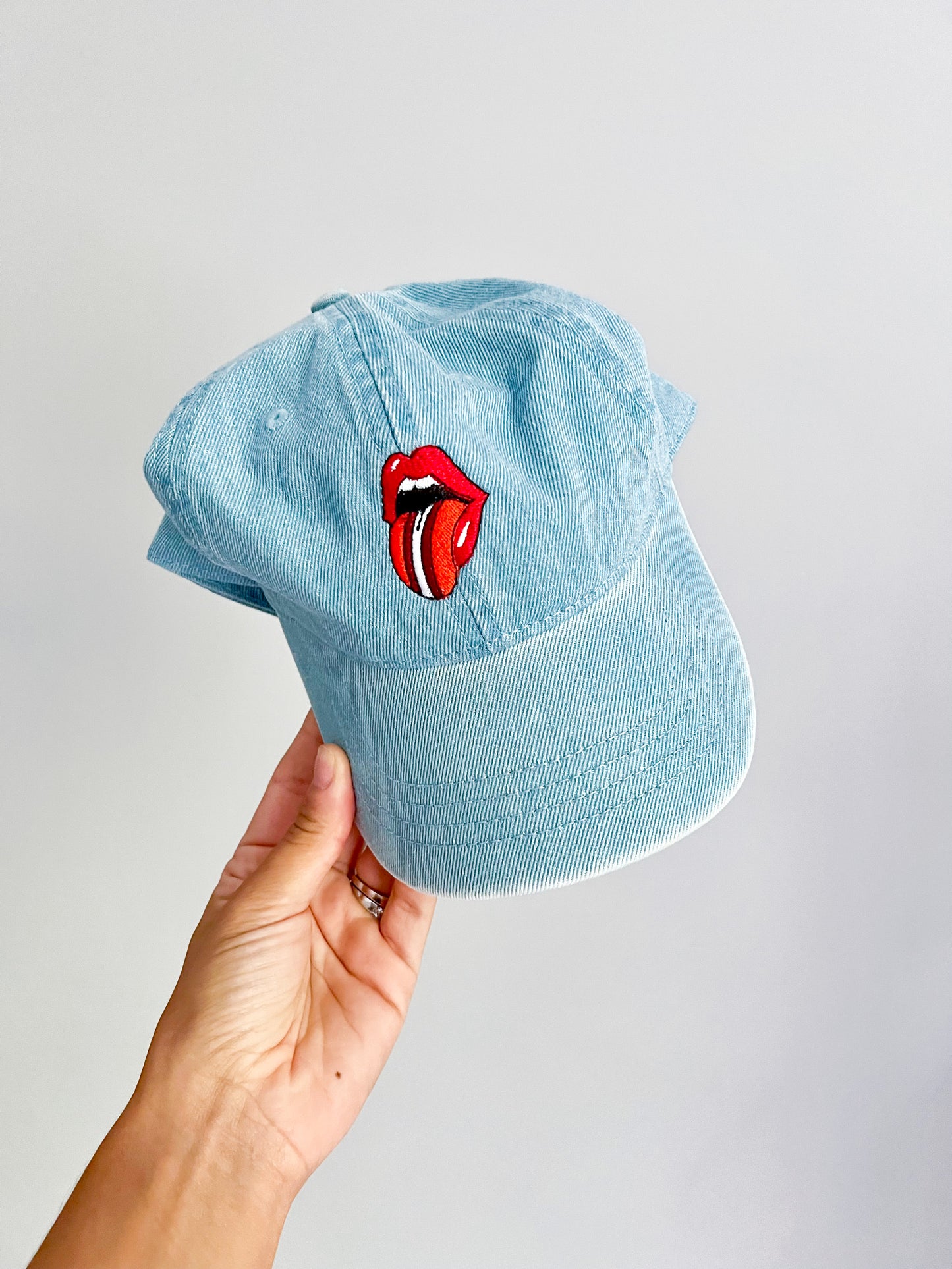 ROCK N ROLL CLE HAT