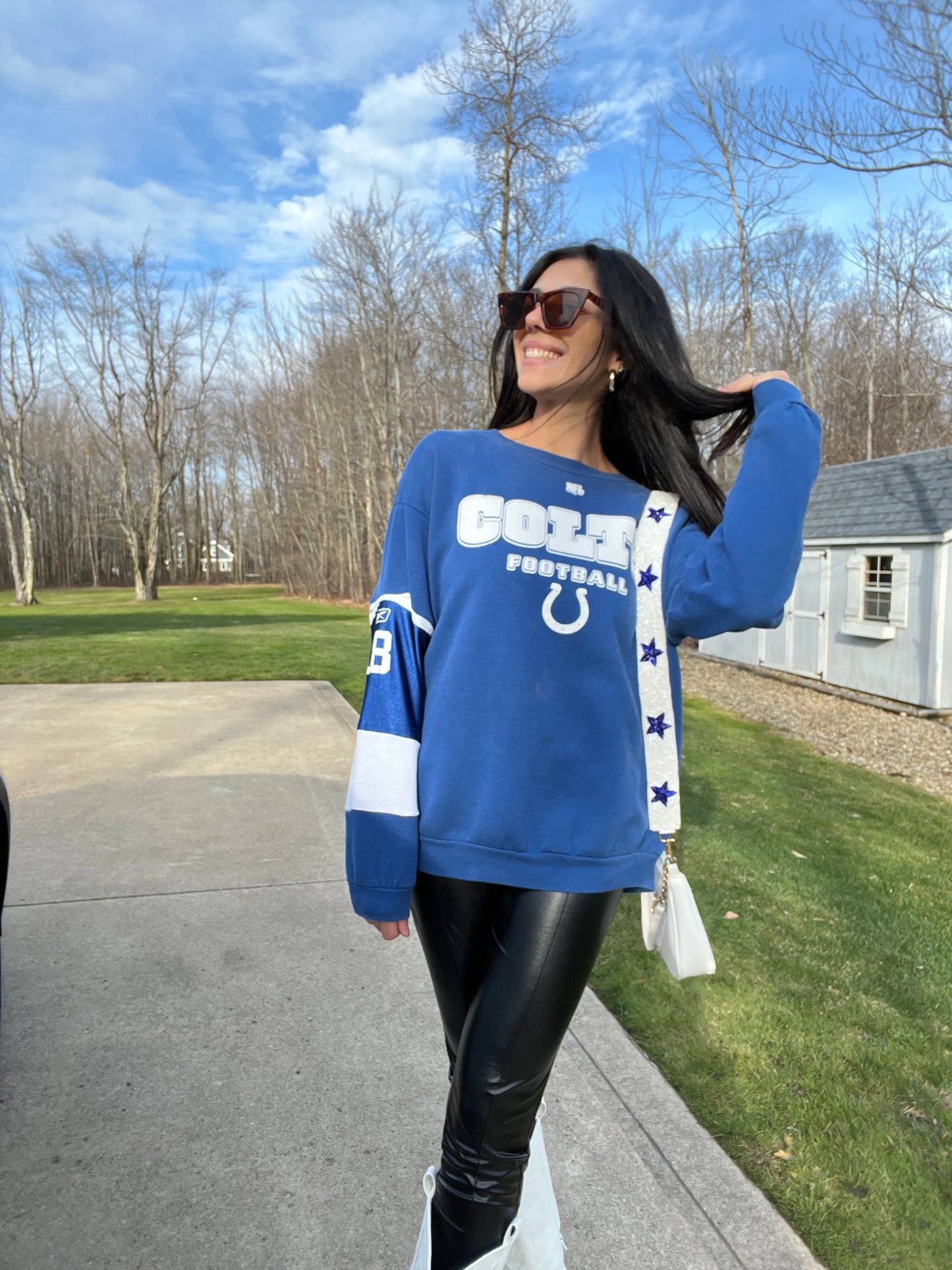 PATCH SLEEVE COLTS CREWNECK