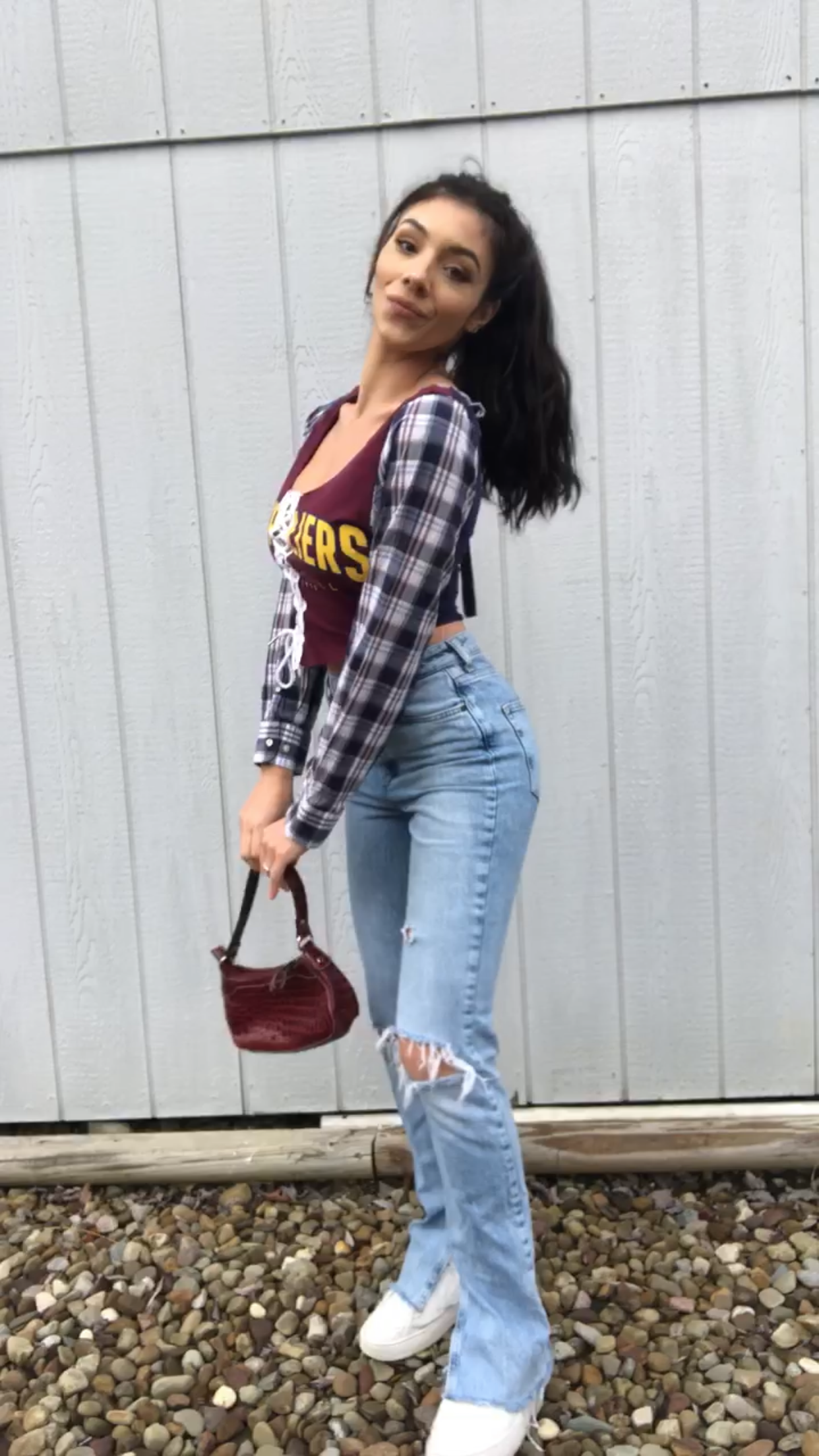 LACE UP CAVS