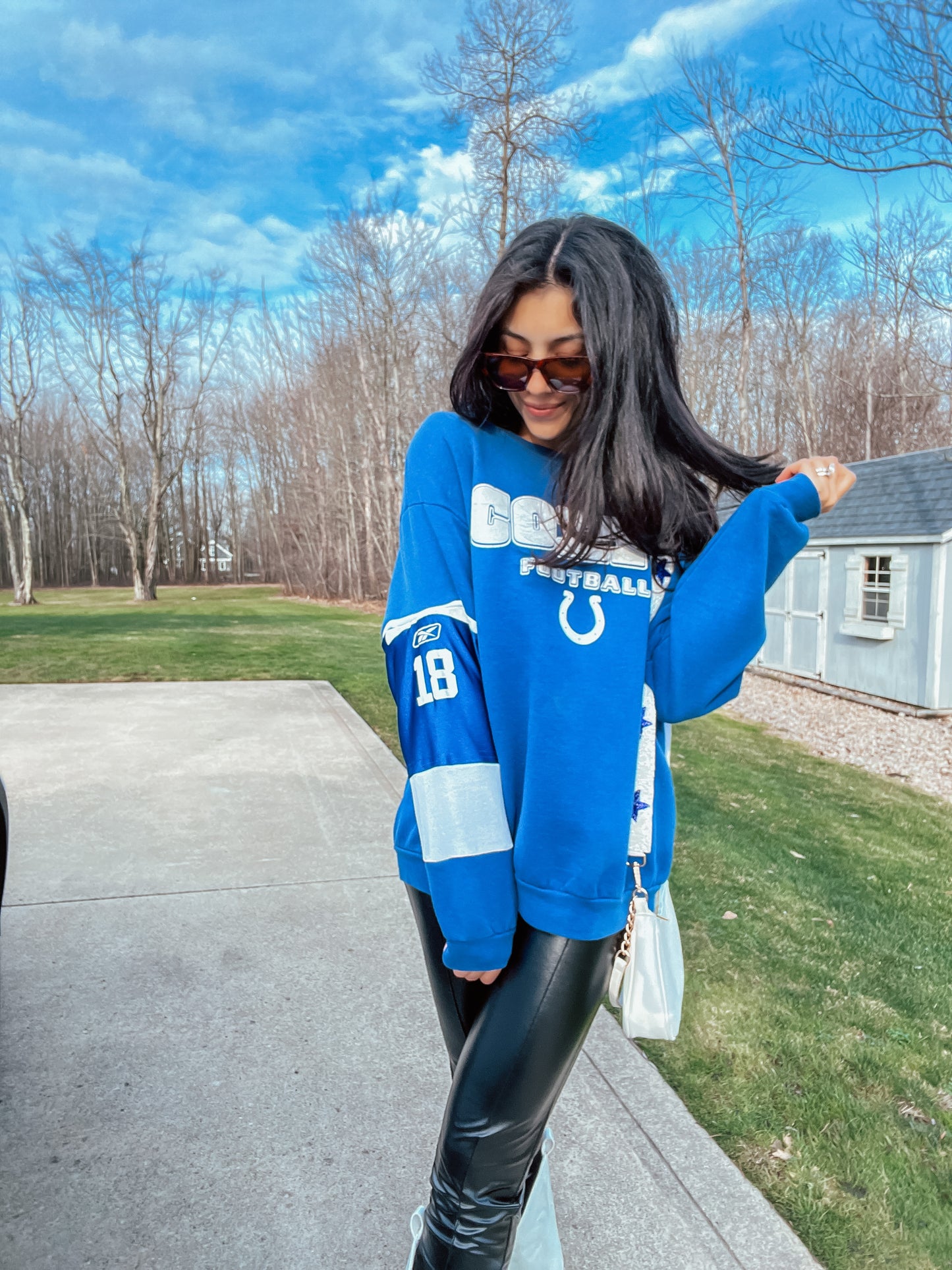 PATCH SLEEVE COLTS CREWNECK