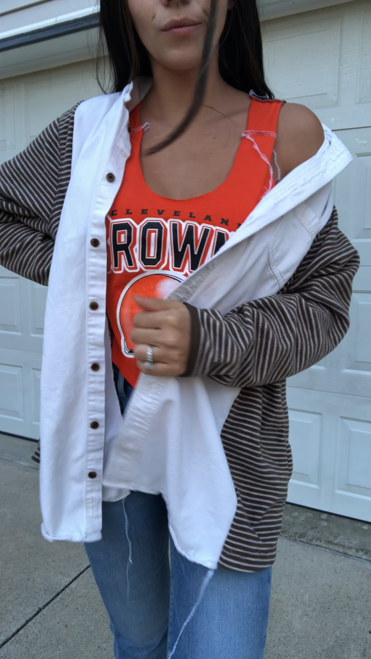 COZY CLEVELAND BROWNS SHACKET