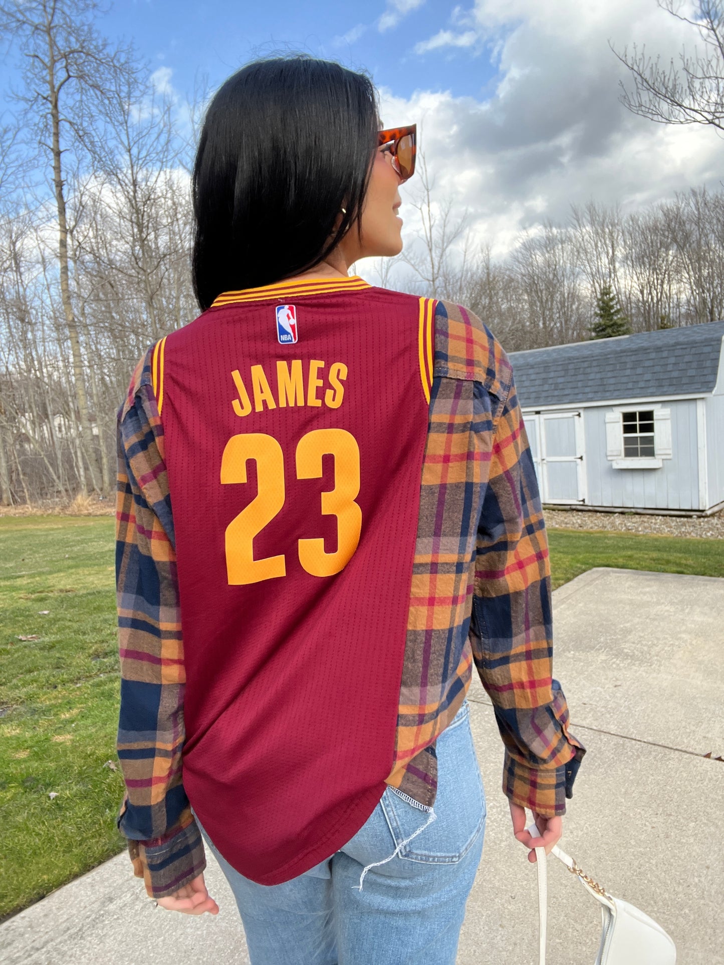 23 JAMES CAVS JERSEY X FLANNEL