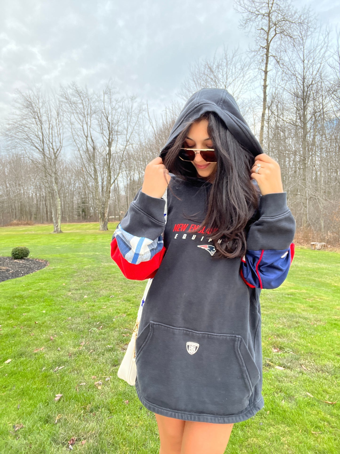 PATCH SLEEVE PATRIOTS HOODIE