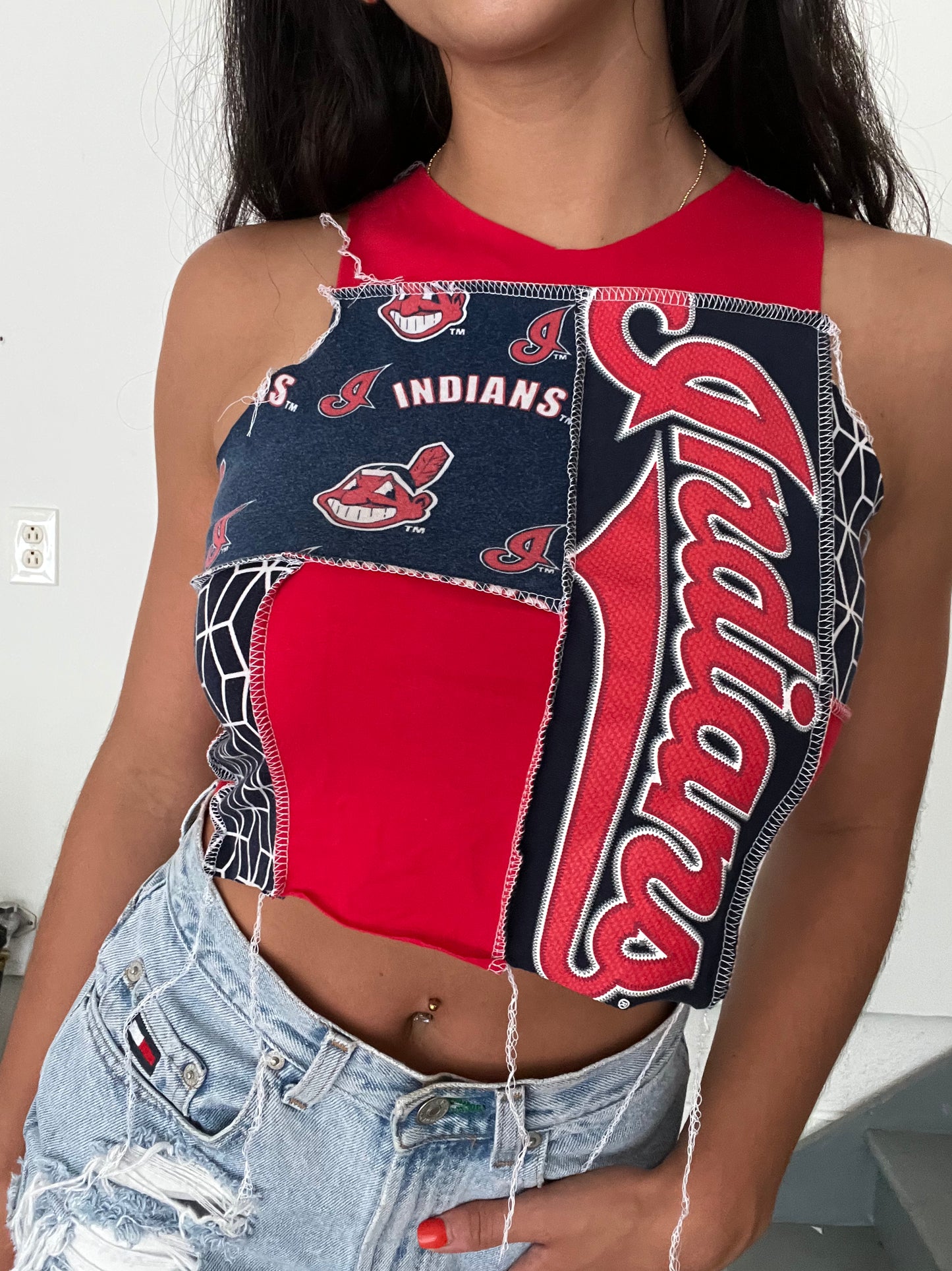 CLASSIC INDIANS PATCHWORK TANK