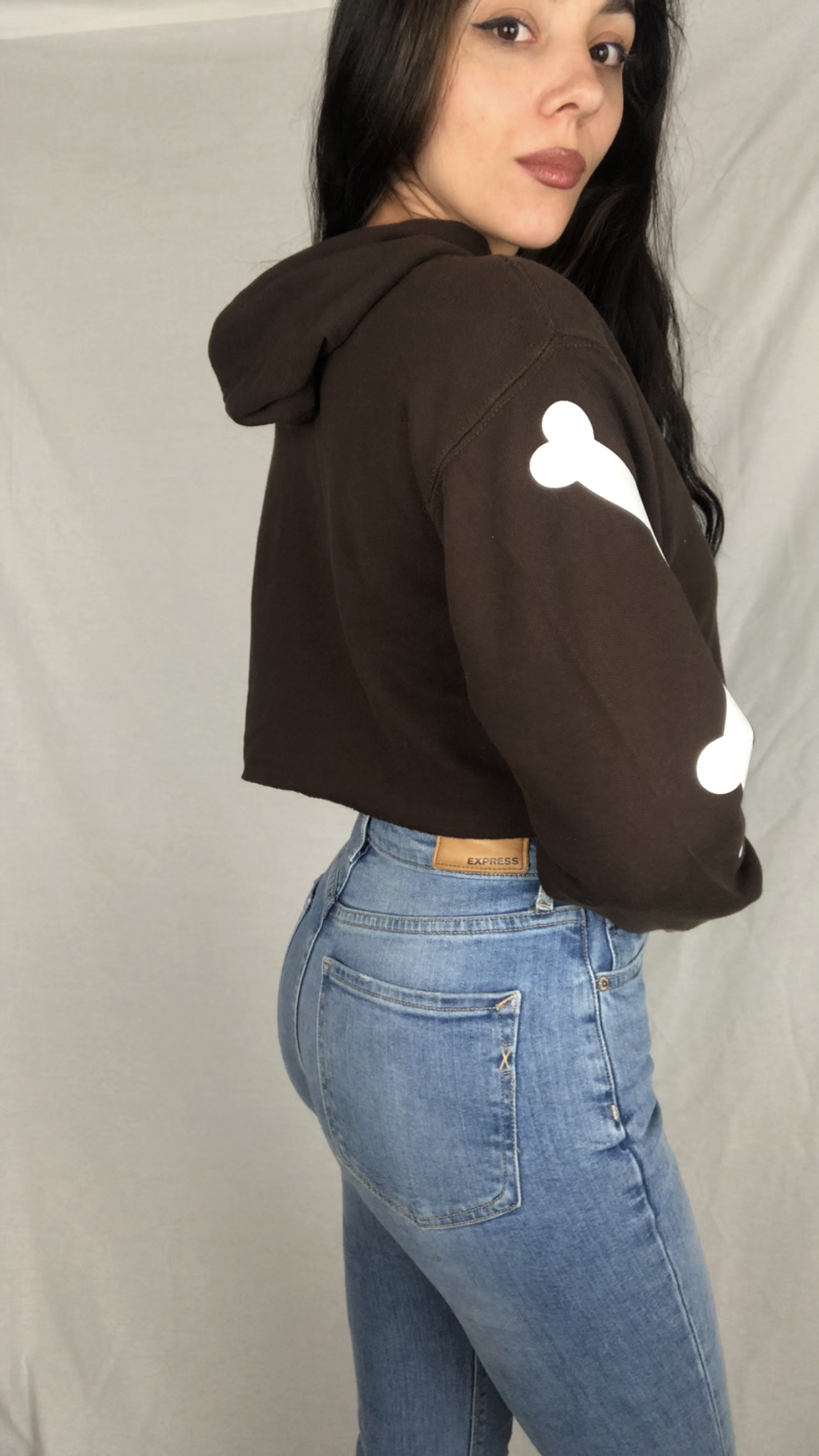 BONE SLEEVES CROPPED HOODIE