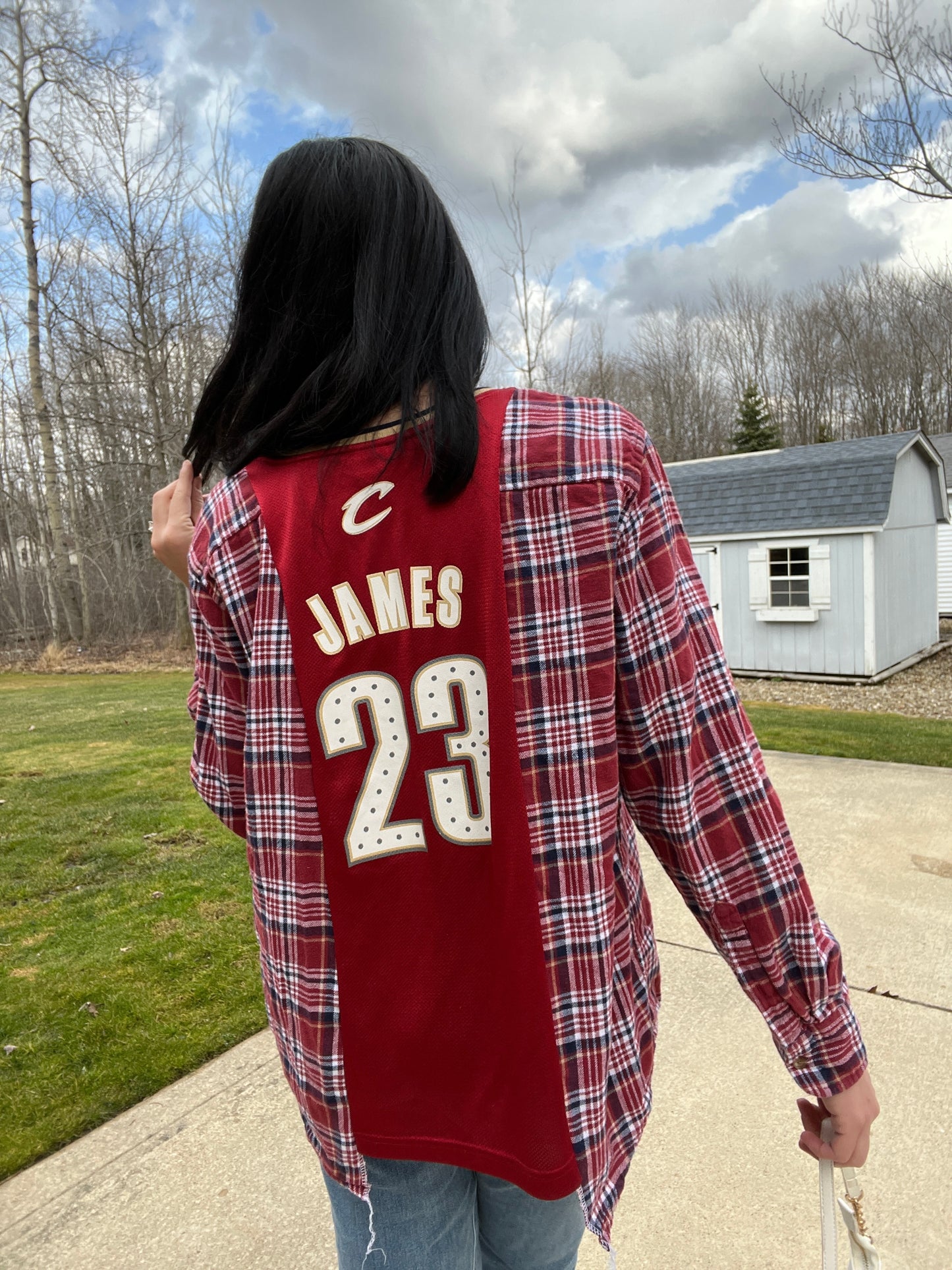 VINTAGE JAMES CAVS JERSEY X FLANNEL