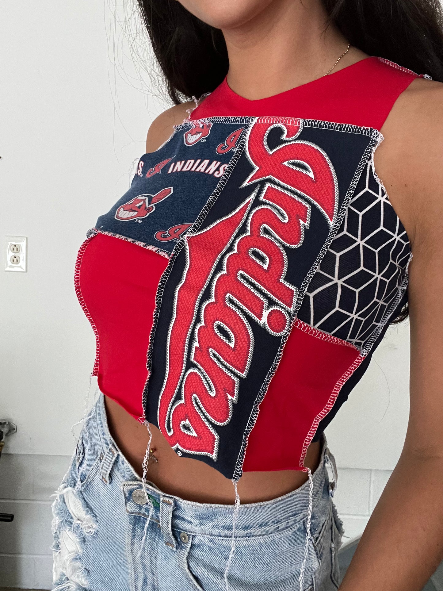 CLASSIC INDIANS PATCHWORK TANK