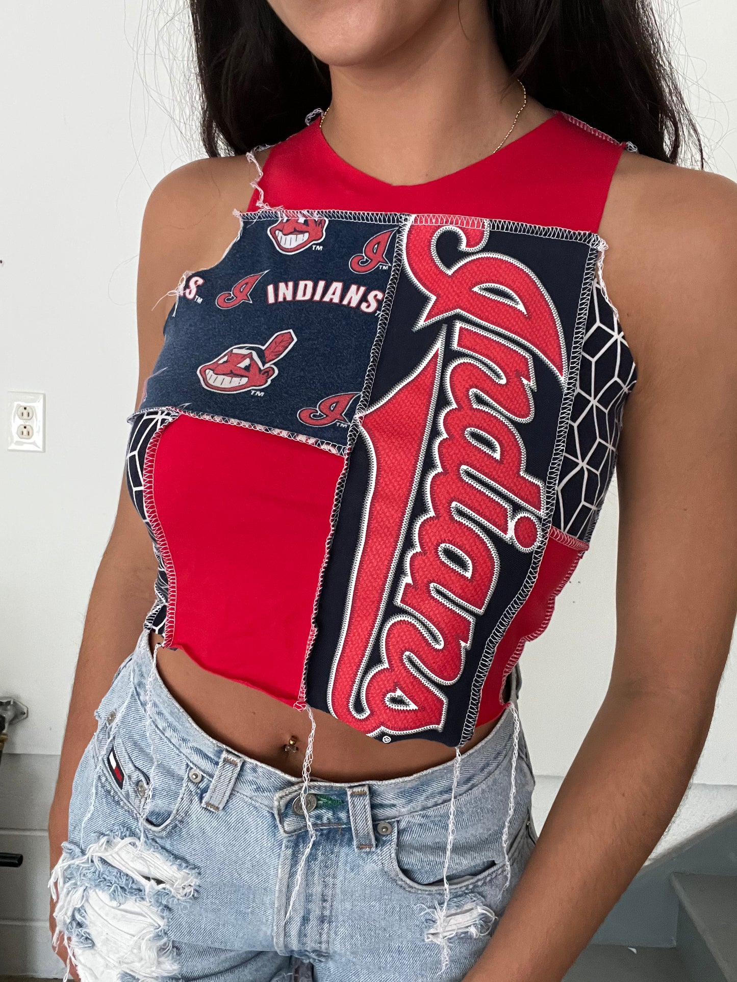 CLASSIC INDIANS PATCHWORK TANK