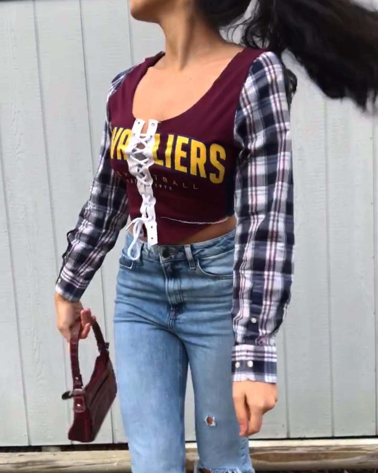 LACE UP CAVS