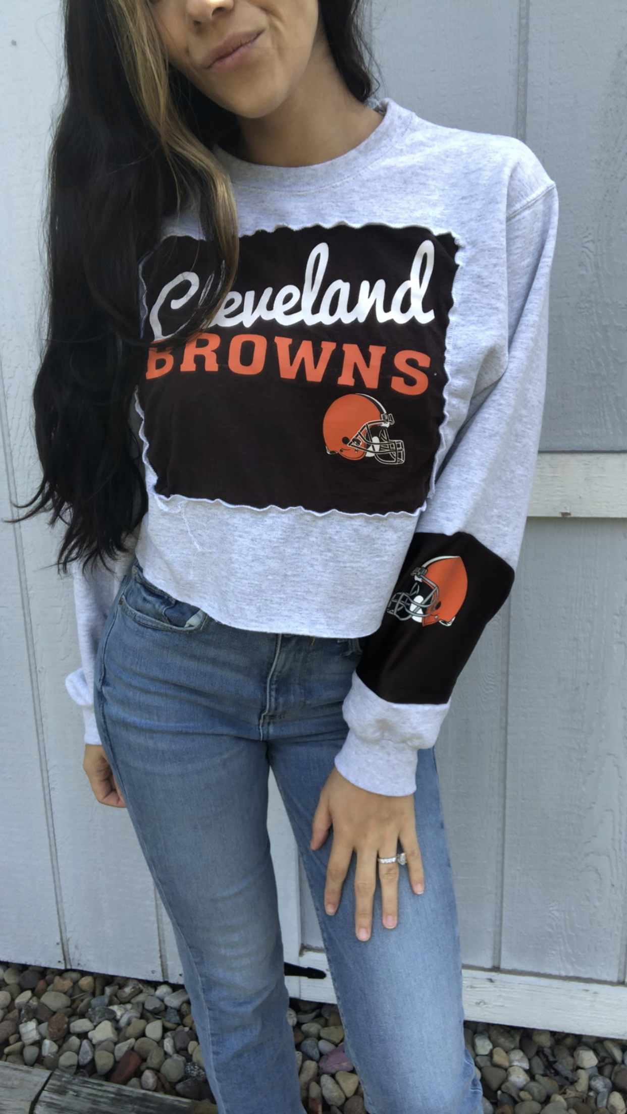 CLEVELAND BROWNS PATCH CROPPED SWEATSHIRT