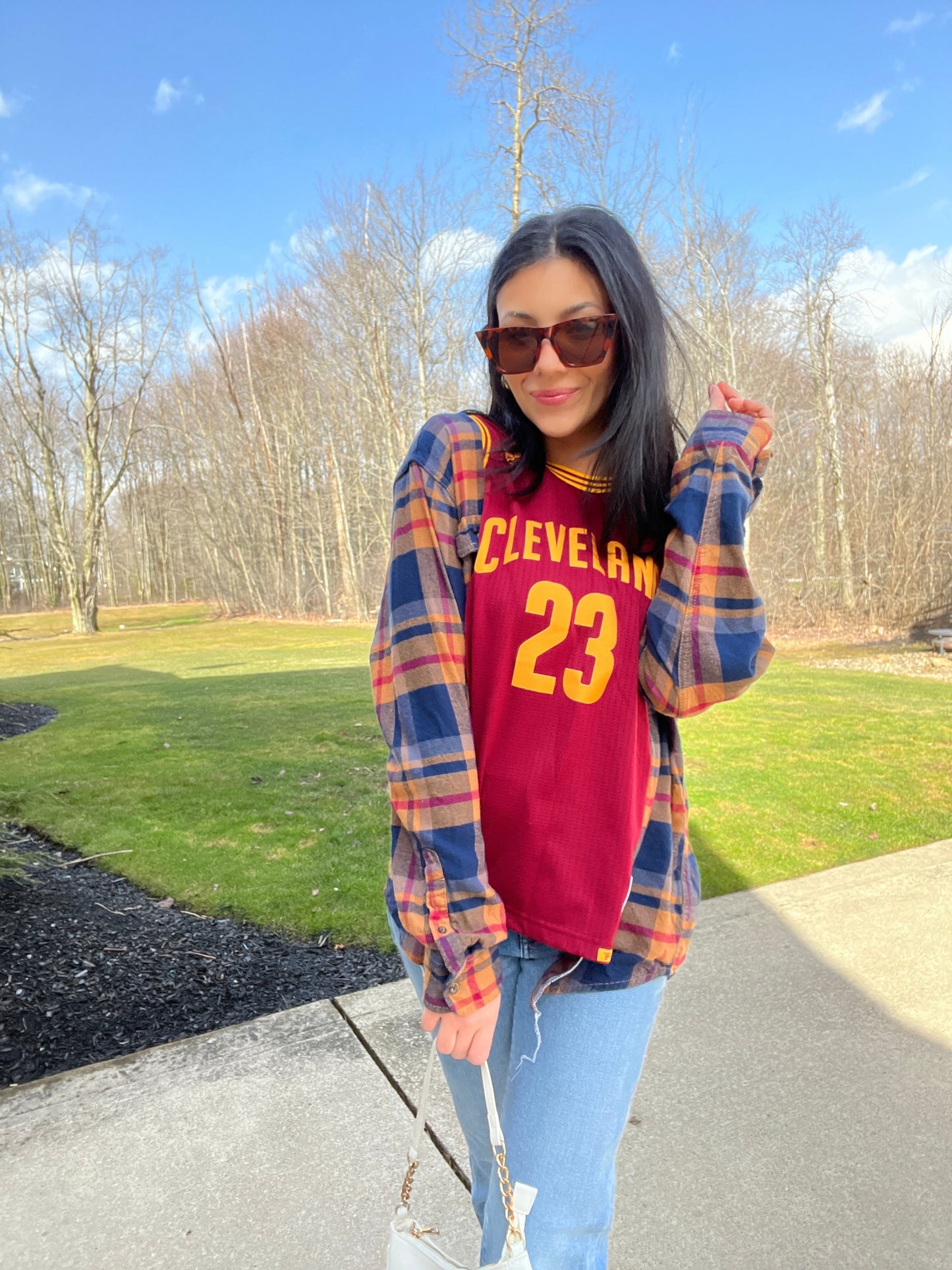 23 JAMES CAVS JERSEY X FLANNEL