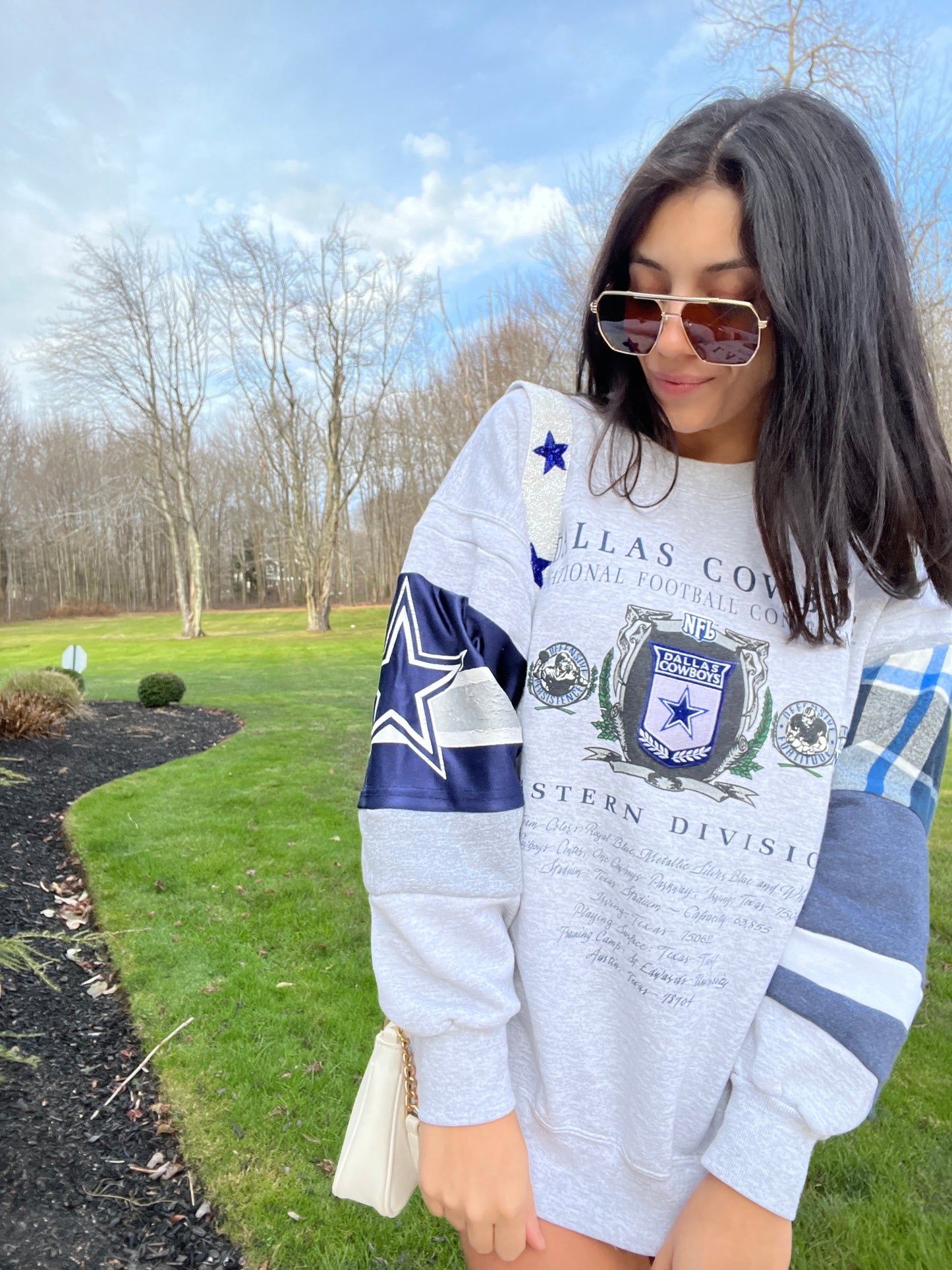 PATCH SLEEVE VINTAGE COWBOYS CREWNECK