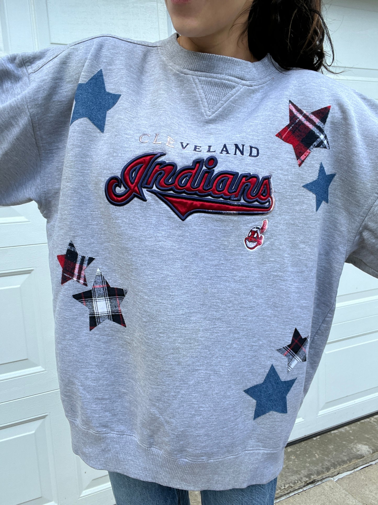 VINTAGE INDIANS CREWNECK