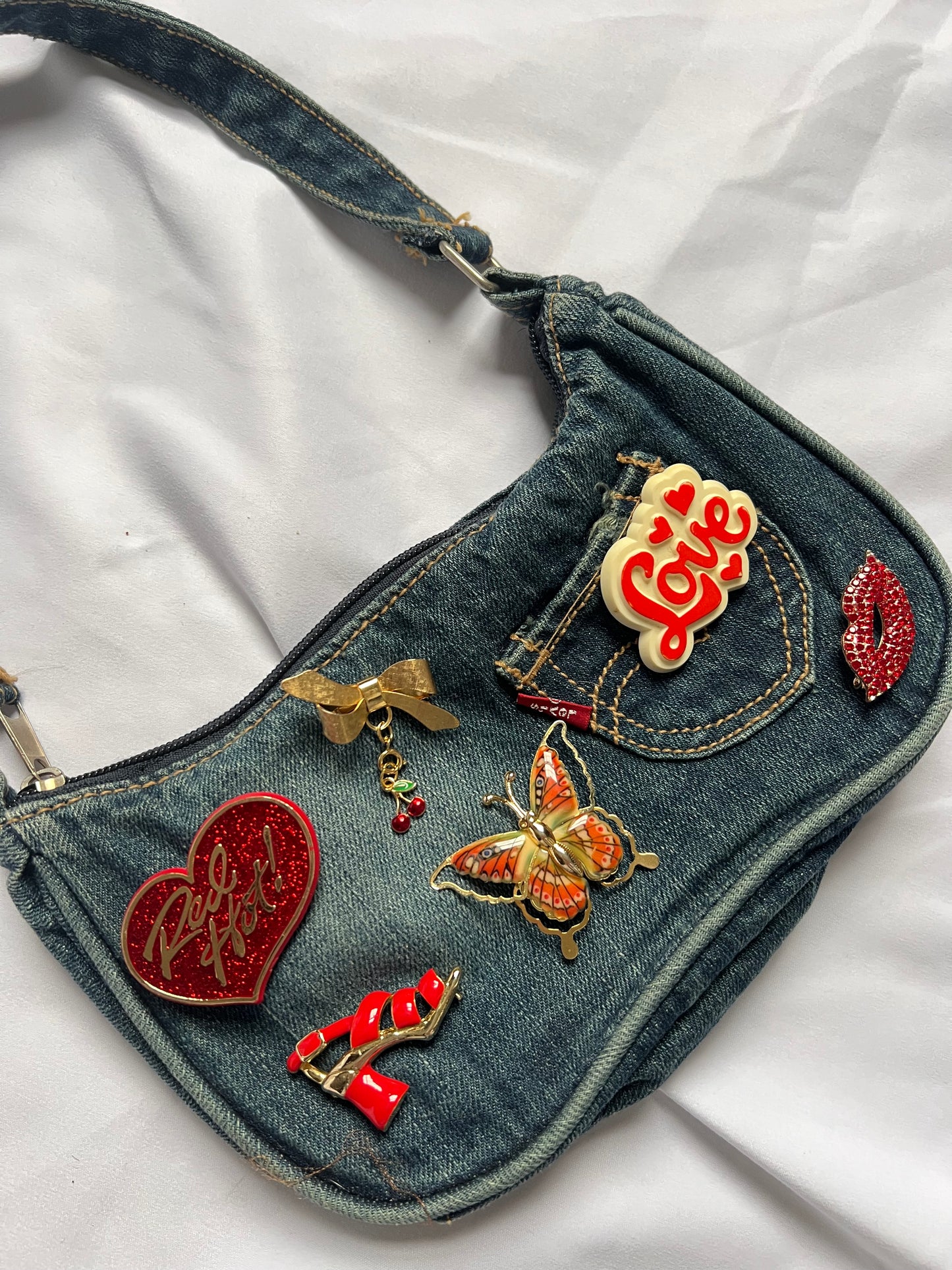 Y2K DENIM BROOCH BAG