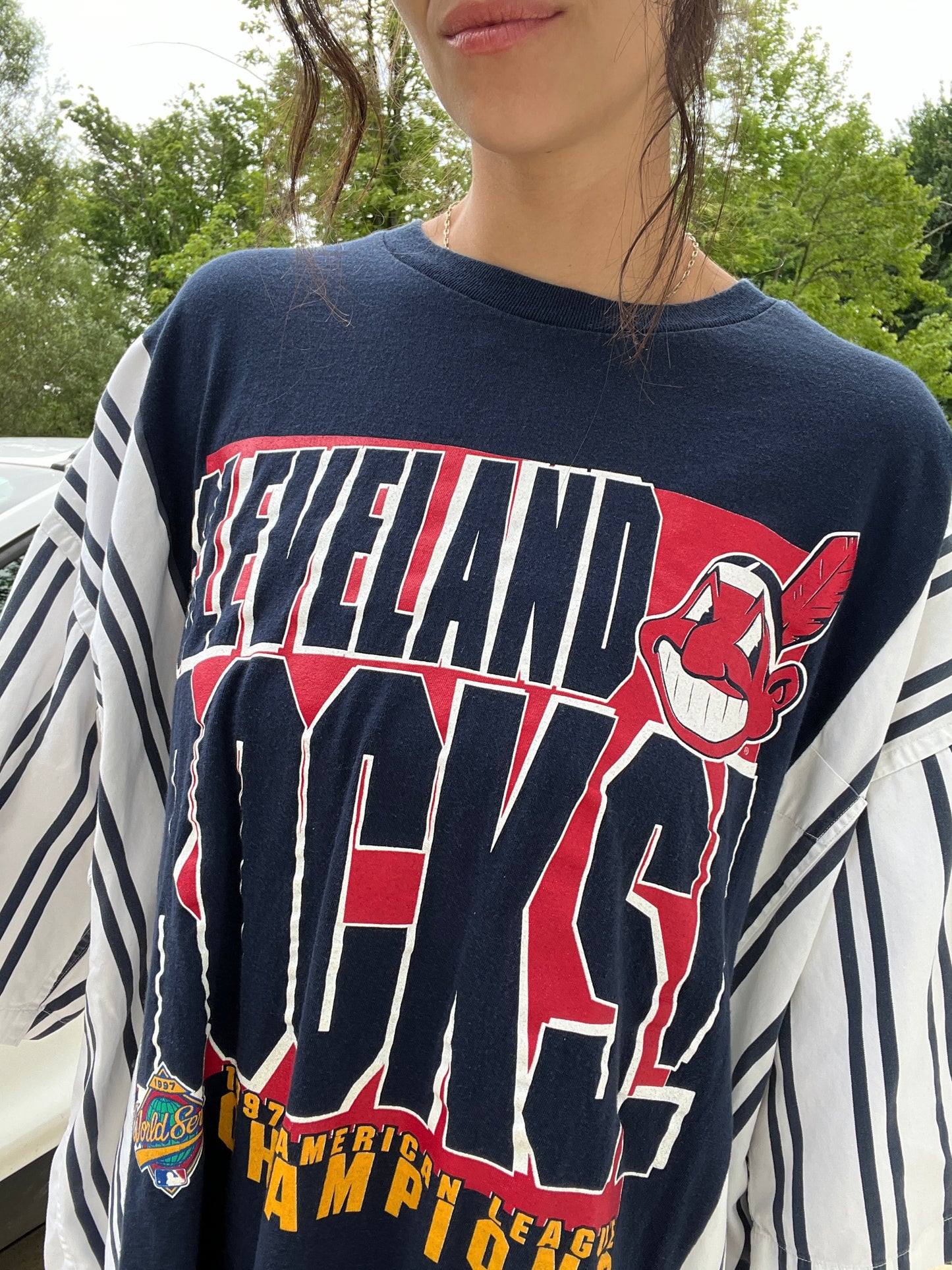 VINTAGE CLEVELAND ROCKS TEE X STRIPED TOP