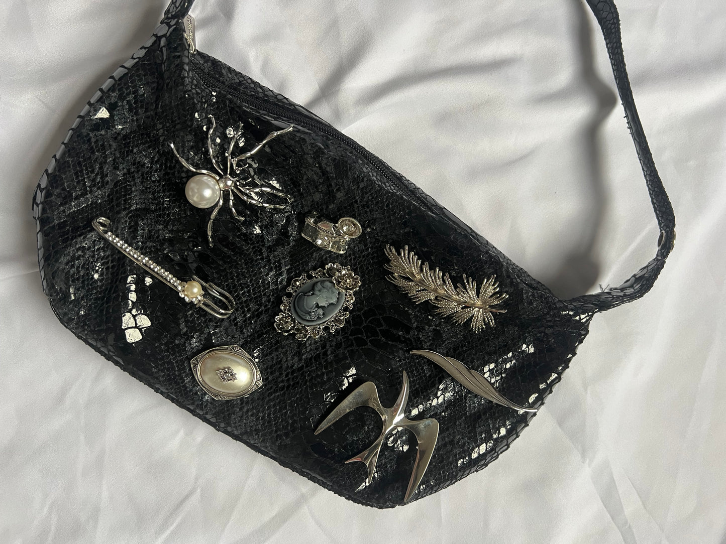 BLACK & SILVER BROOCH BAG