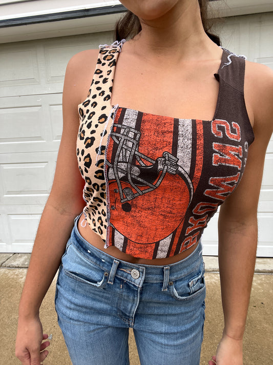 OFFSET CHEETAH TANK