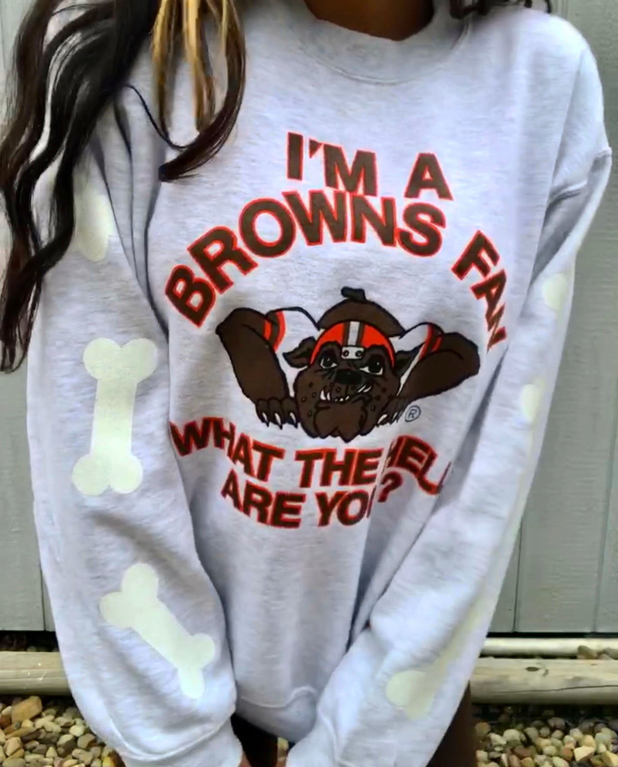 BROWNS FAN BONE SLEEVES CREWNECK