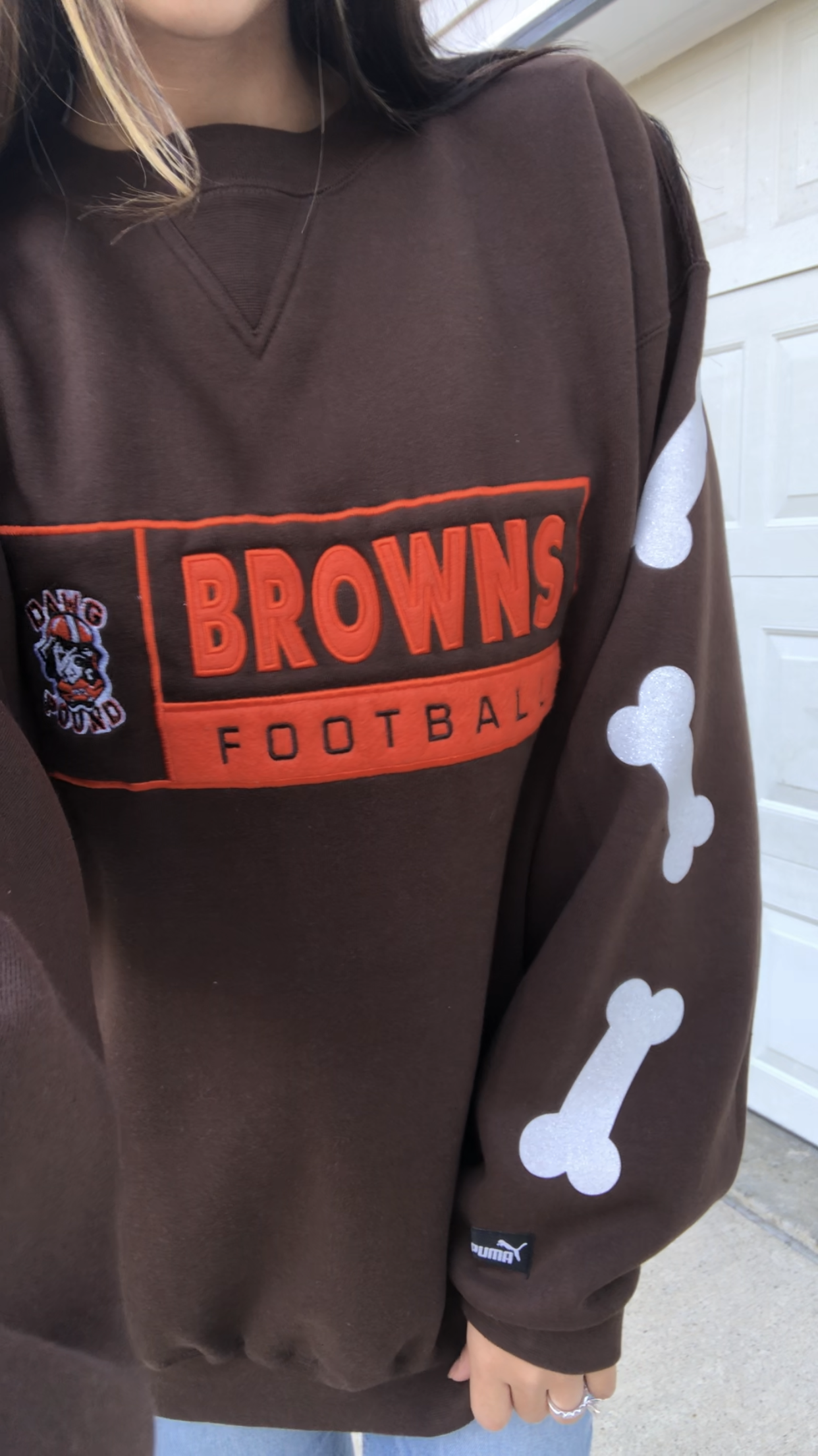 VINTAGE BROWNS DOG BONE SLEEVE CREW