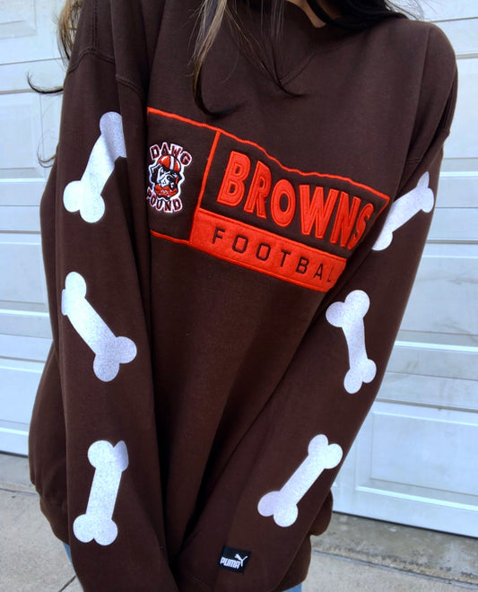 VINTAGE BROWNS DOG BONE SLEEVE CREW