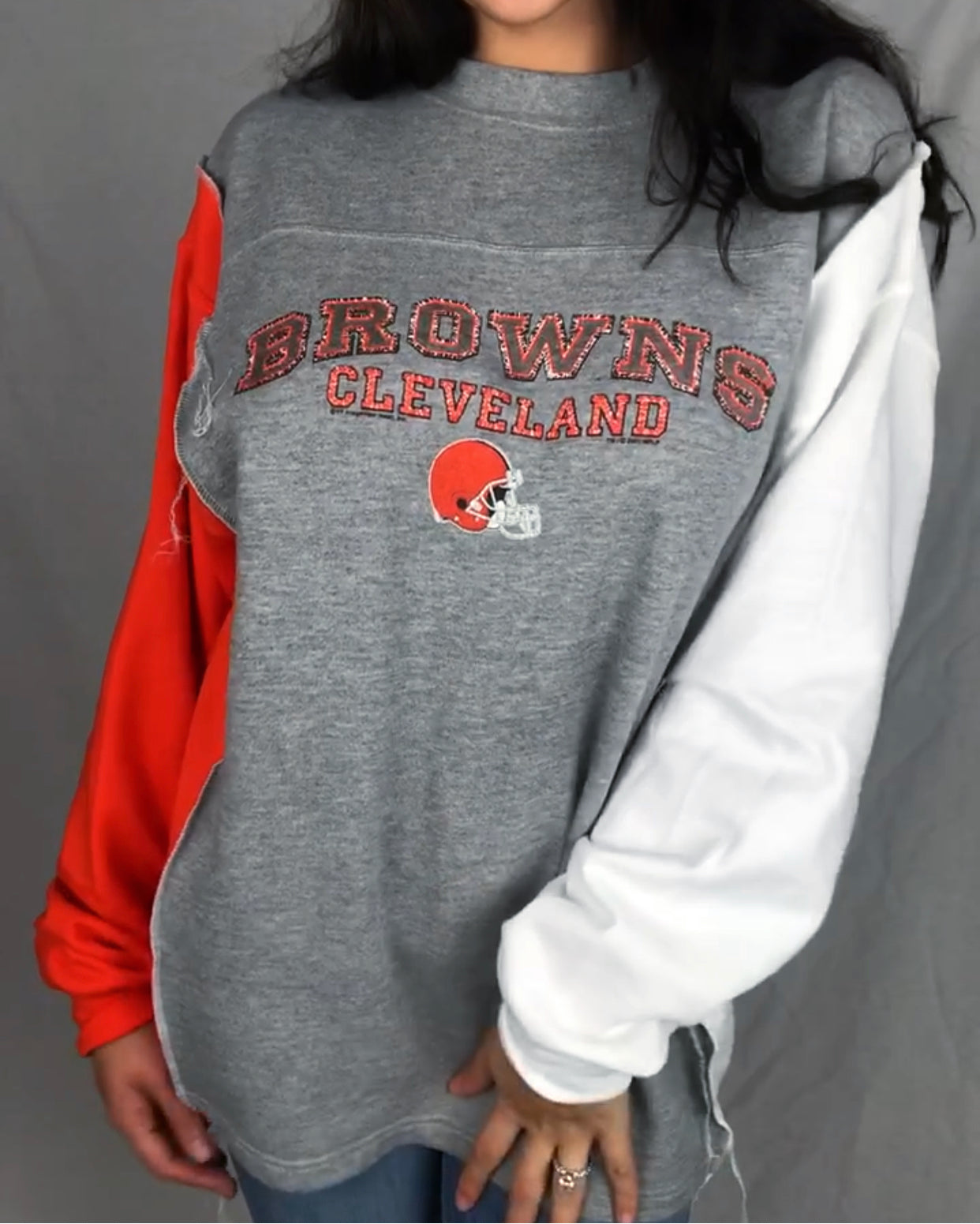 COLOR BLOCK VINTAGE BROWNS CREWNECK